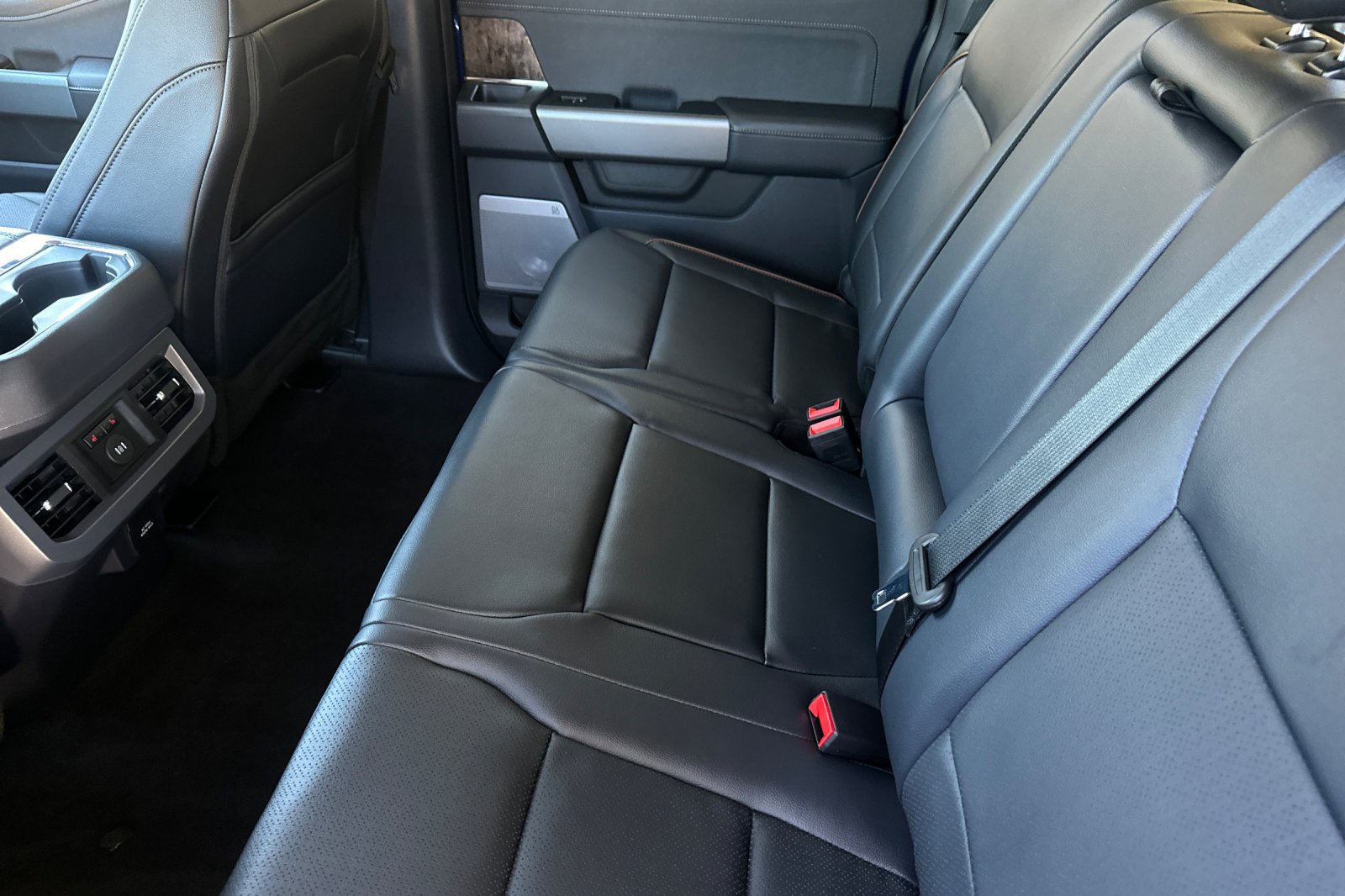 New 2026 Ford F250 Lariat w/ Tremor Off-Road Package AWD/4WD image 12