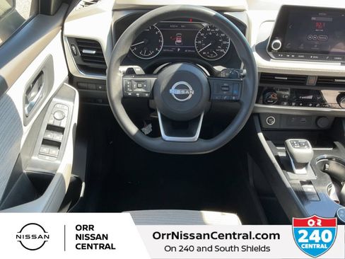Used 2023 Nissan Rogue SV AWD/4WD image 14