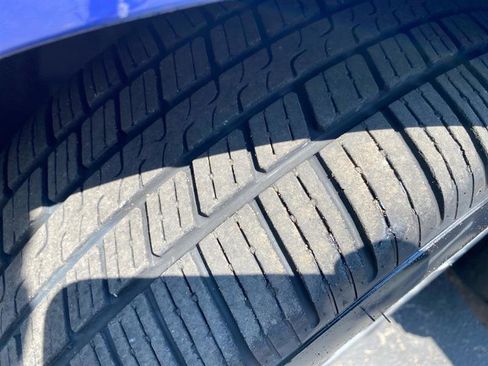 Used 2015 Chrysler 200 Limited w/ Convenience Group image 7