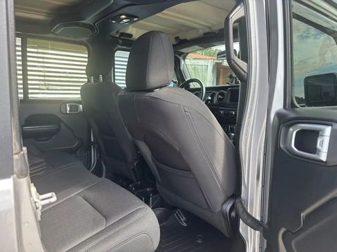 Used 2019 Jeep Wrangler Unlimited Sport S AWD/4WD image 10