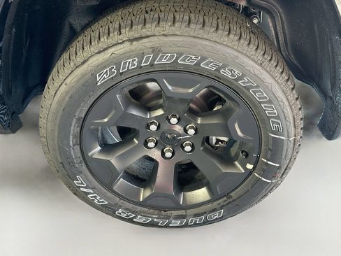 New 2026 RAM 1500 4x4 Crew Cab image 32