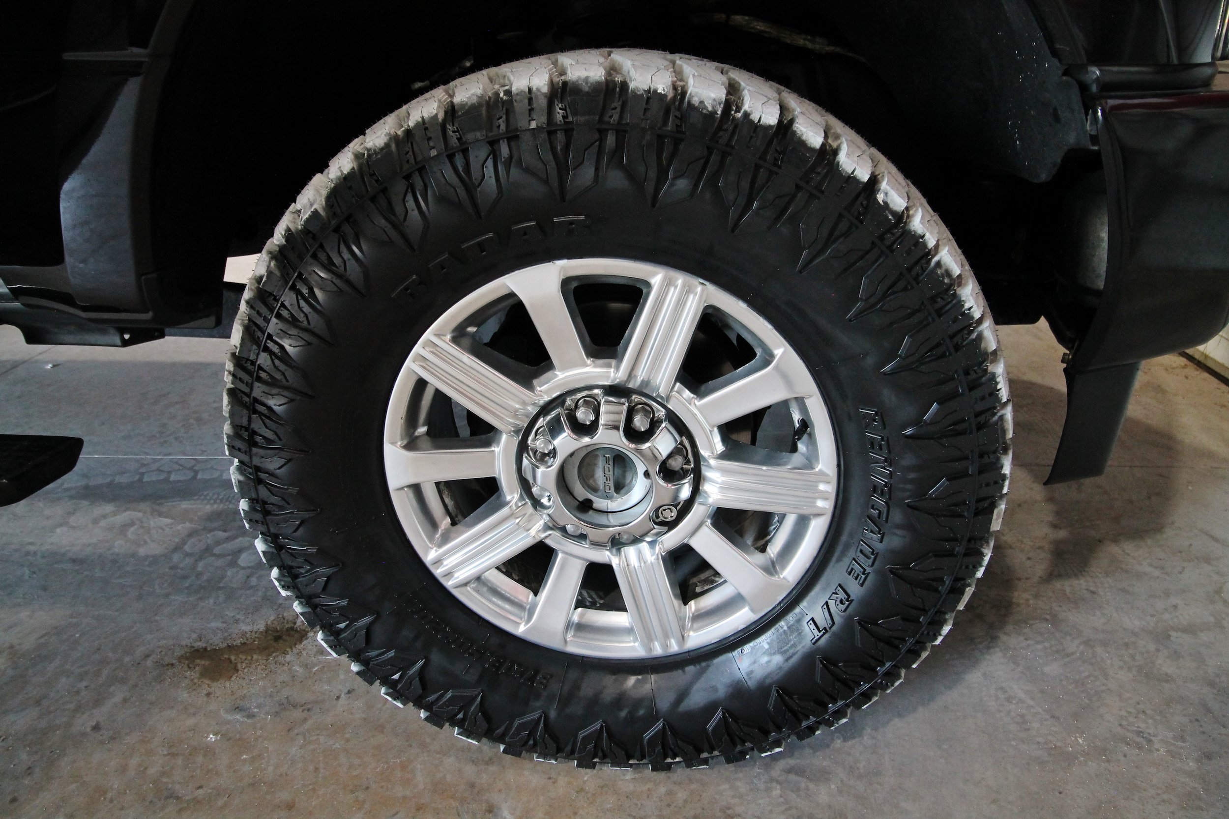 Used 2019 Ford F250 Limited AWD/4WD image 18