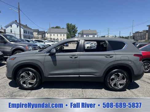Certified 2022 Hyundai Santa Fe SE w/ Winter Weather Package AWD/4WD image 10