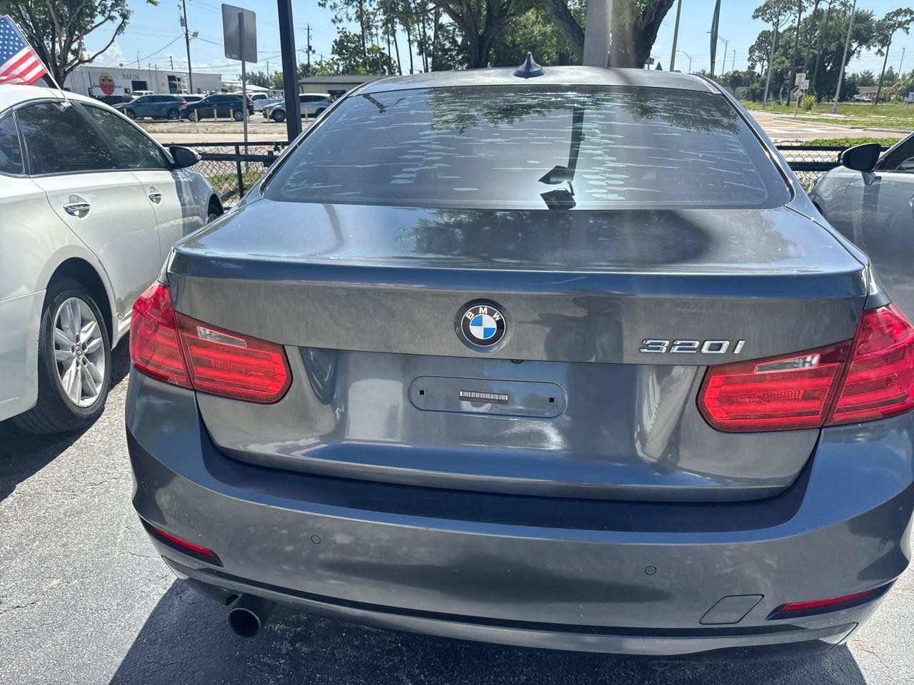 Used 2015 BMW 320i Sedan RWD image 6