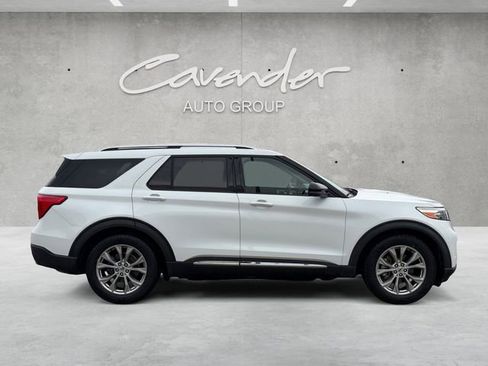 Used 2021 Ford Explorer Limited w/ Equipment Group 301A image 17