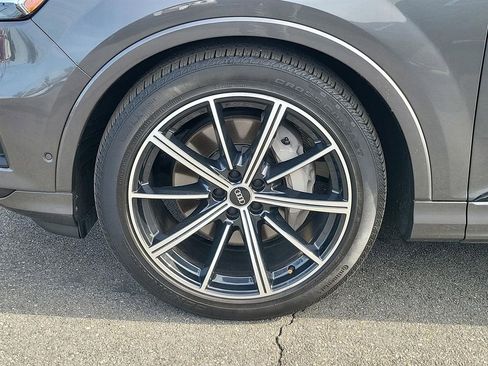 Used 2021 Audi Q7 3.0T Premium Plus w/ Premium Plus Package image 25
