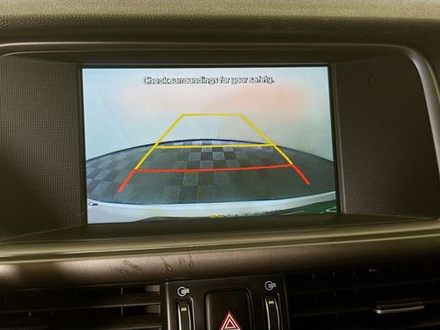 Used 2018 Kia Optima S image 17