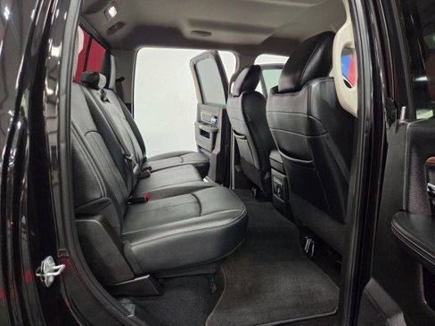 Used 2018 RAM 3500 Laramie w/ Convenience Group image 10