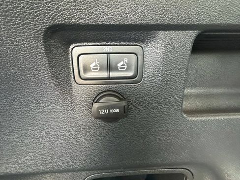 Used 2020 Kia Telluride LX FWD image 23