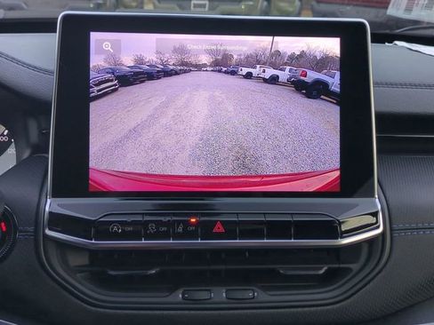 New 2026 Jeep Compass Latitude image 17