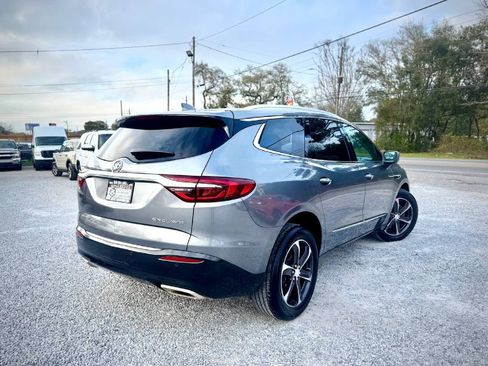 Used 2019 Buick Enclave Essence image 4