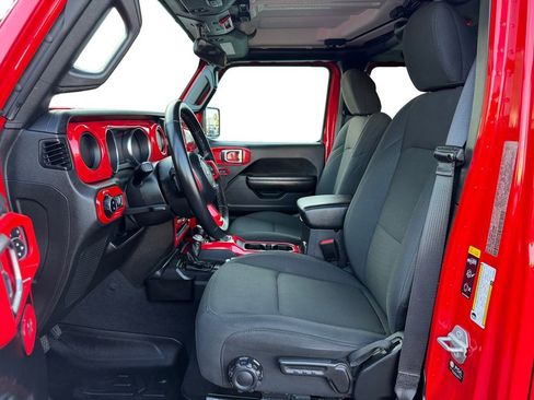 Used 2021 Jeep Gladiator Sport image 10