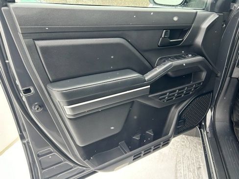 Used 2024 Toyota Tacoma SR5 image 9