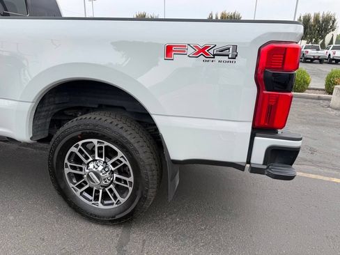 Used 2025 Ford F250 Platinum AWD/4WD image 4