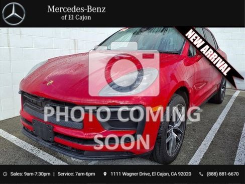 Used 2024 Porsche Macan T w/ Premium Plus Package image 1