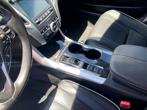 Used 2018 Acura TLX V6 SH-AWD w/ Technology Pkg image 16