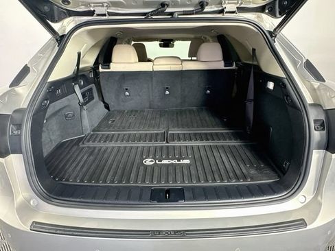 Used 2021 Lexus RX 350L Premium w/ Premium Package AWD/4WD image 34