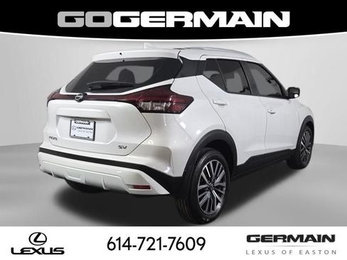Used 2024 Nissan Kicks SV FWD image 9