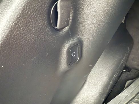 Used 2021 Jeep Compass 80th Special Edition w/ Sun and Sound Group image 34