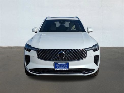 New 2026 Volvo XC90 B6 Plus w/ Protection Package Premier image 4