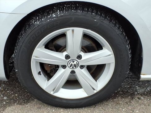 Used 2013 Volkswagen Passat 2.5 SE image 9