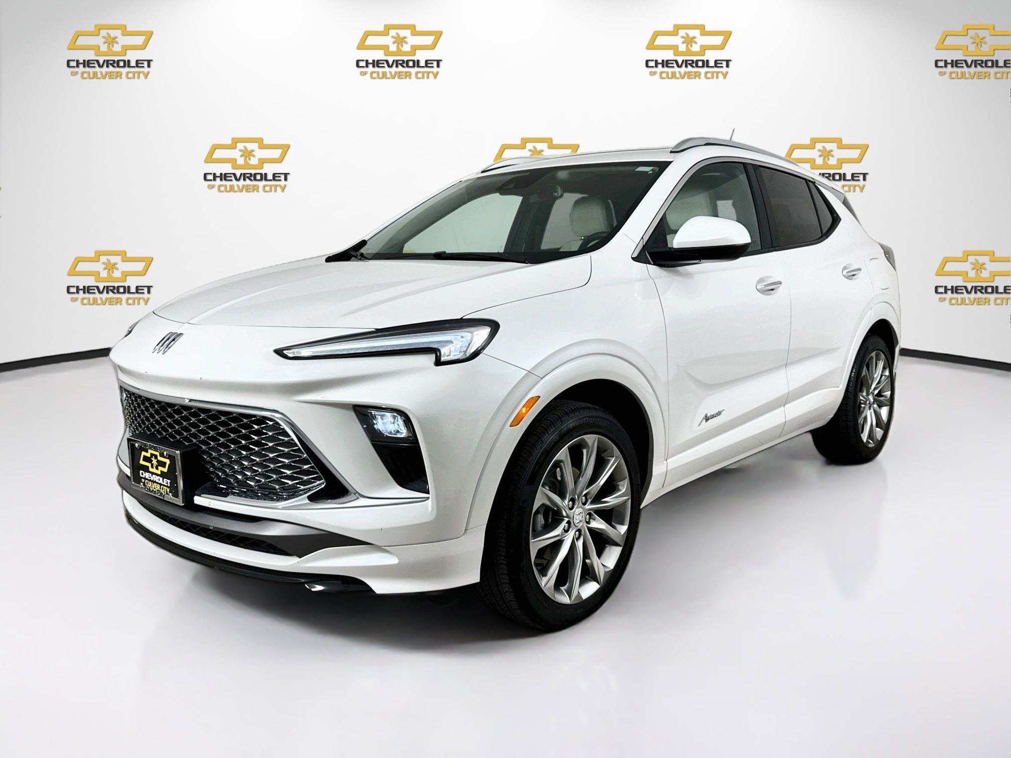Used 2024 Buick Encore GX Avenir w/ Avenir Convenience Package AWD/4WD image 3
