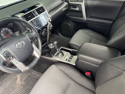 Used 2023 Toyota 4Runner SR5 Premium w/ Moonroof Package AWD/4WD image 10