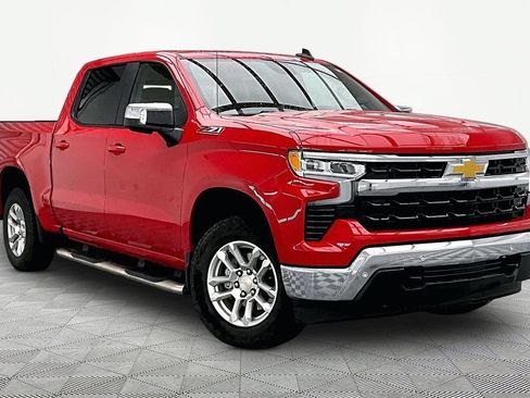 Used 2025 Chevrolet Silverado 1500 LT w/ Z71 Off-Road Package AWD/4WD image 12