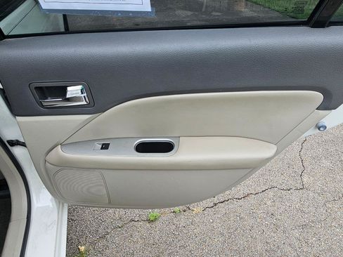 Used 2012 Ford Fusion SEL FWD image 17