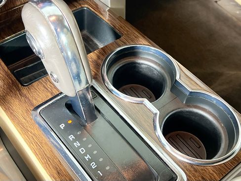 Used 2013 Ford F150 Lariat w/ Mid Equipment Group image 24