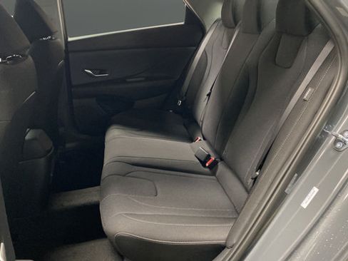 New 2026 Hyundai Elantra SE FWD image 21