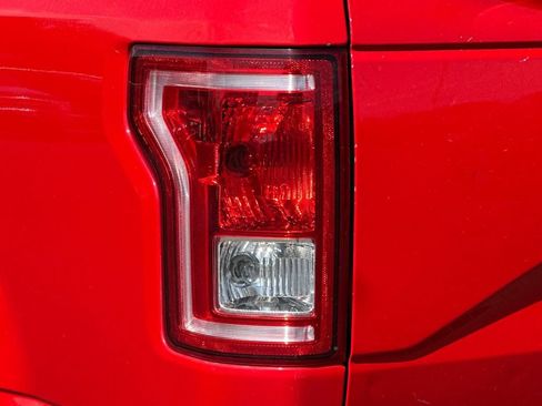 Used 2017 Ford F150 XLT AWD/4WD image 23