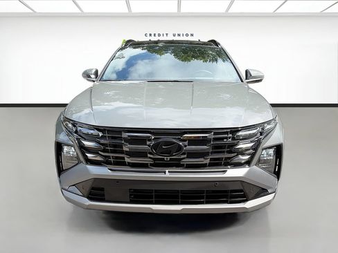 Used 2025 Hyundai Tucson Limited AWD/4WD image 2