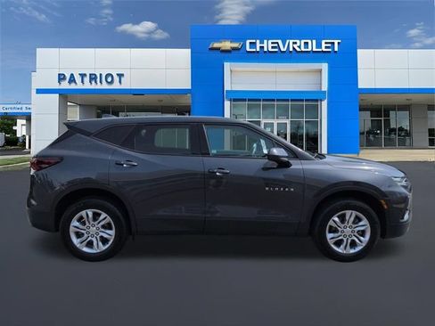 Used 2022 Chevrolet Blazer LT FWD image 11