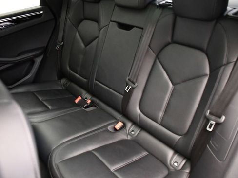 Used 2024 Porsche Macan S image 47