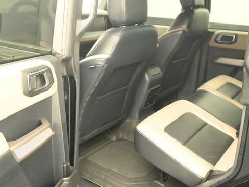 Certified 2022 Ford Bronco Wildtrak AWD/4WD image 10