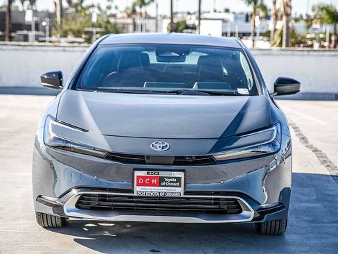 New 2026 Toyota Prius Plug-In Hybrid image 3