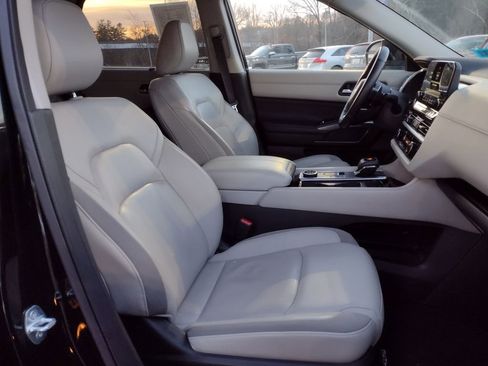 Used 2022 Nissan Pathfinder SL image 20