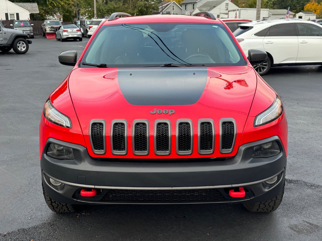 Used 2017 Jeep Cherokee Trailhawk w/ Trailer Tow Group AWD/4WD image 3