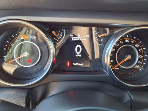 Used 2023 Jeep Wrangler Sport S image 15