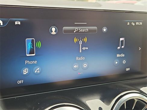 Used 2026 Mercedes-Benz GLA 250 image 3