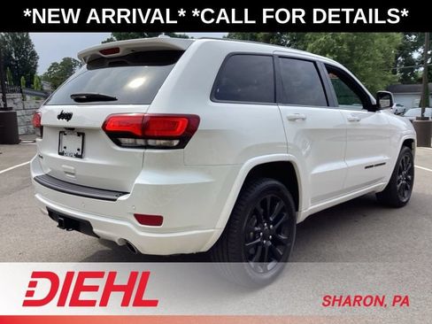 Used 2020 Jeep Grand Cherokee Altitude AWD/4WD image 8