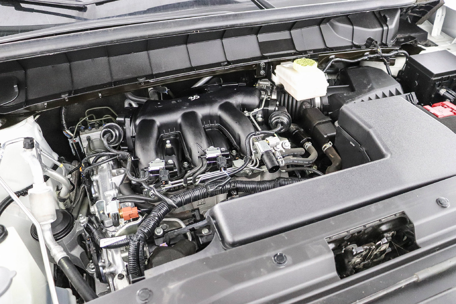 Used 2024 Nissan Pathfinder SV FWD image 27