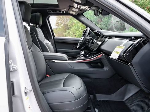 New 2026 Land Rover Range Rover Sport Dynamic SE AWD/4WD image 44