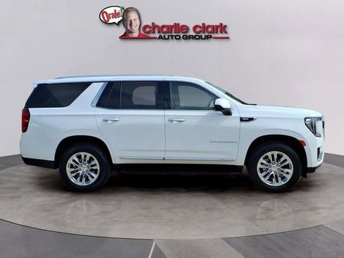 Used 2024 GMC Yukon SLT RWD image 6