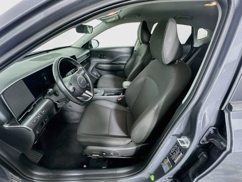 Used 2025 Hyundai Kona SEL FWD image 13
