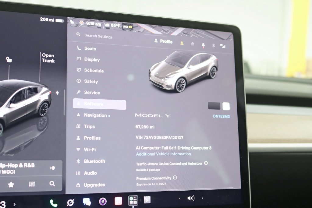 Used 2023 Tesla Model Y Long Range AWD/4WD image 25