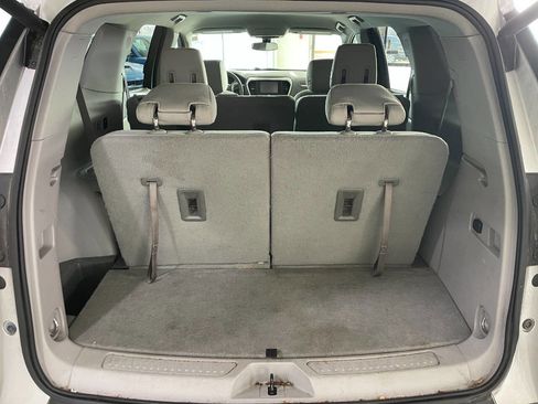 Used 2017 GMC Acadia SLE image 7