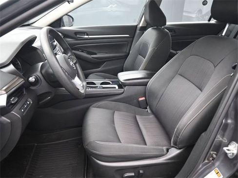 Certified 2023 Nissan Altima 2.5 SV image 28