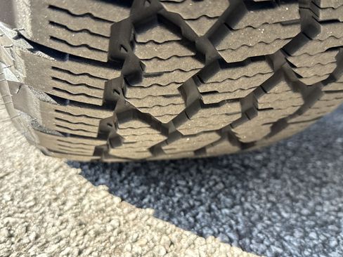 Used 2022 Nissan Pathfinder SV image 12